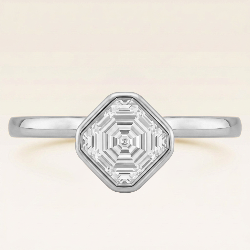 Cielo Bezel Ring in 14K White Gold