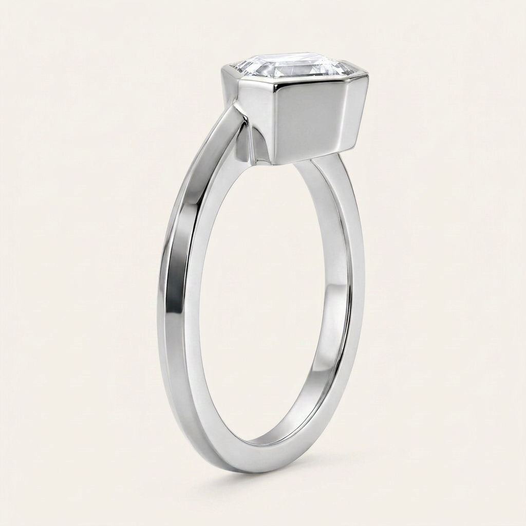Cielo Bezel Ring in 14K White Gold